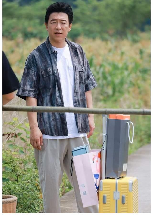 八卦|本期《向往5》超出綜藝范疇，張藝興意外遇見吳亦凡？彭昱暢秒變八卦臉！