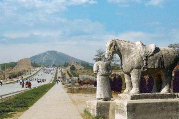 中国龙|中国龙脉上一共埋了三个人,个个丰功伟绩,他们都是谁