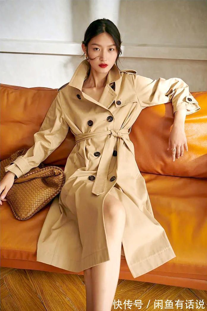 tips 把40岁穿成30岁,“极简风”才是中年女人的减龄秘诀,时髦又气质