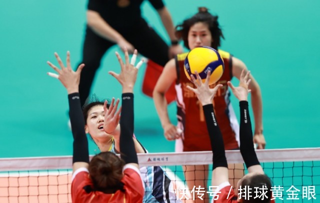 王宝泉|天津女排主动求变,却仍难掩边攻薄弱劣势,陈博雅扣球如同弹棉花