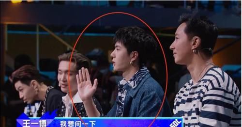 街舞4|《街舞4》54組舞者表演，隊長擔任裁判，王一博的謙虛提升好感