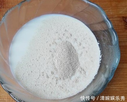 一碗面,2个鸡蛋,不烤不烙,简单一做,个个鼓大泡,比面包还香