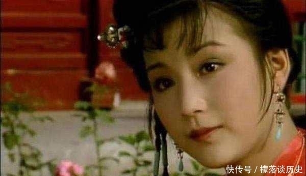 一向单纯的史湘云,为何劝宝琴不要去王夫人屋里?一件事揭露真相