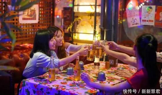 中国最“冷落”的下酒菜,外国人吃过称赞:你们真会享受!