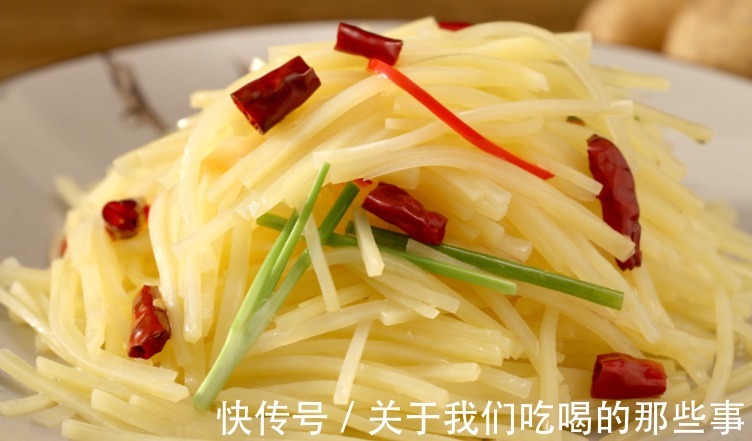 不粘锅|炒土豆丝时,好吃的关键是“2步2遍醋”,酸香脆爽,不发黑不粘锅