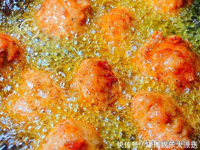 炸肉丸时,放淀粉是大忌!厨师长:牢记3点,肉丸不散,还没腥味