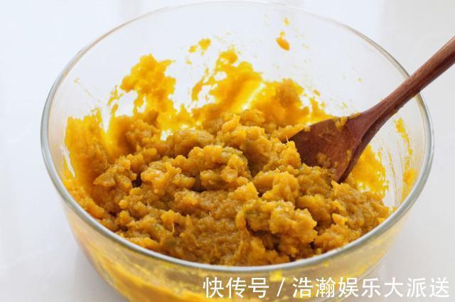 怎样做出完美的南瓜饼不油炸金黄软糯更有营养，孩子还爱吃