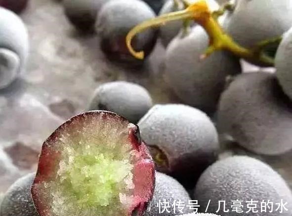 爽口|适合夏天“冷冻”的5种水果，爽口又解暑，最后一种像奶油雪糕！