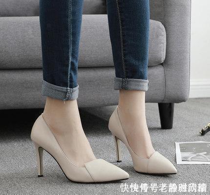 细高跟鞋让你穿上显高显瘦显气质,穿出别样诱惑,打造超高回头率