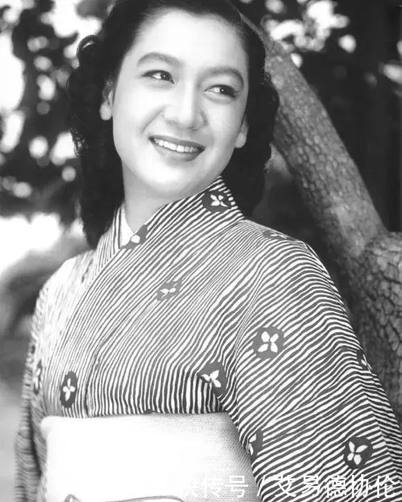 麦克阿瑟|日本式的和亲——麦克阿瑟和日本美女原节子