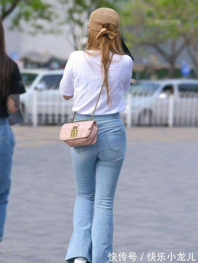 街拍 百搭的打底裤,层次分明气质出众,时尚元素的最佳诠释