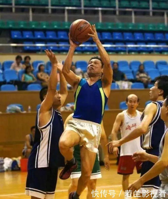 院士|高血压20多年,心脏放了一枚支架,85岁钟南山保养血管的7大秘诀