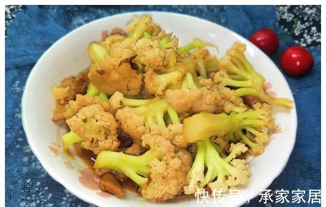 炒菜花|炒菜花时，直接下锅易夹生，多加1步，菜花香嫩好吃