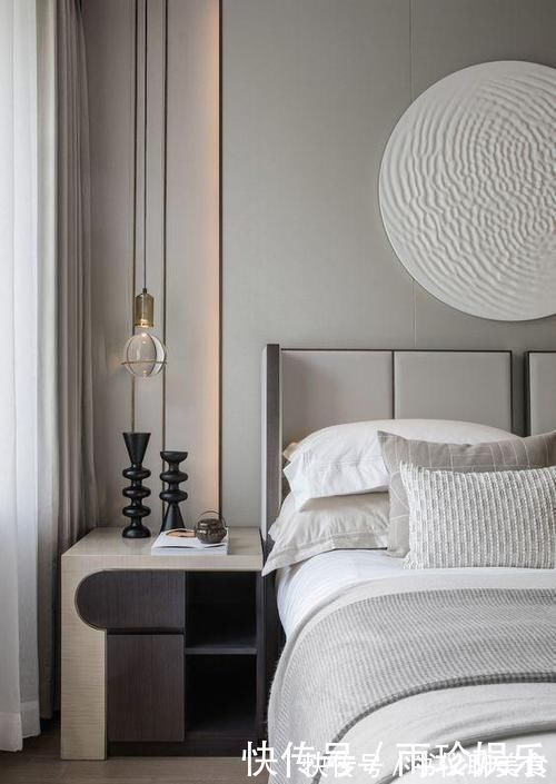 柜子|现在不流行床头柜了在床后打排柜子，向外延伸还能多做个书桌