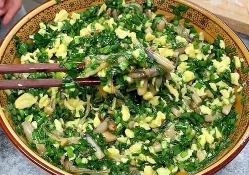 蛏子|夏天,用它包饺子,比韭菜大虾鲜,比肉饺子香,我家一周吃5次