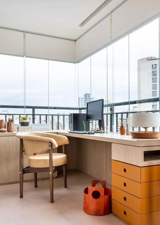 正对面|夫妻的45㎡小家:进门是阅读角,阳光书房超赞,色彩搭配太美了!