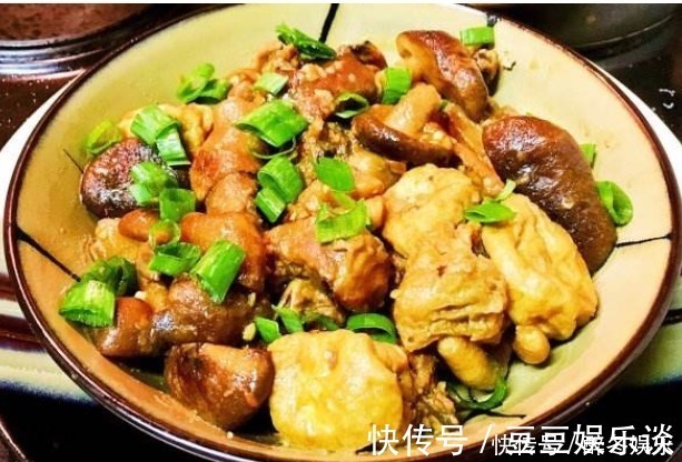 香菇焖鸡|有时间多给孩子做的一道营养食物,孩子常吃养胃,又长大个子