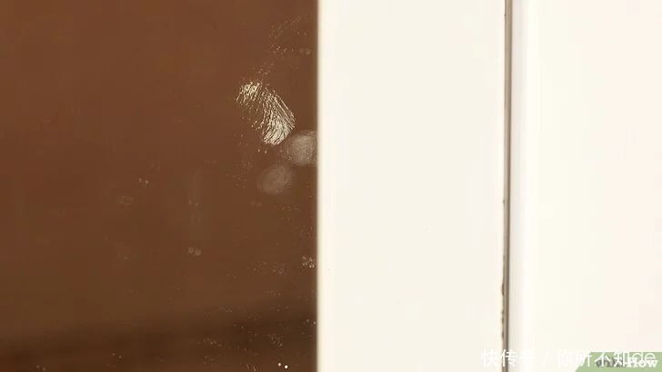 污渍|快速让镜子焕然一新！如何清洁镜子而不留下水痕？