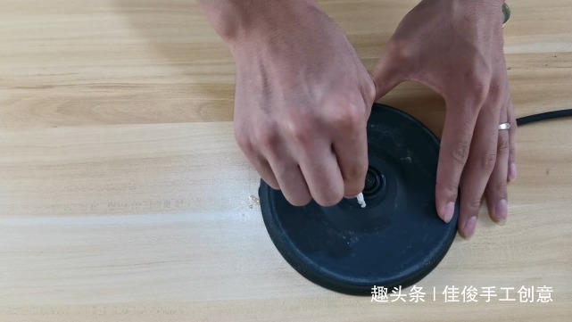 电热水壶不工作了怎么办教你一招方法简单,省钱实用进来学学!