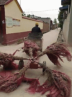 |搞笑GIF：拥有的技能全是好哥们喜欢，妹子不喜欢的~