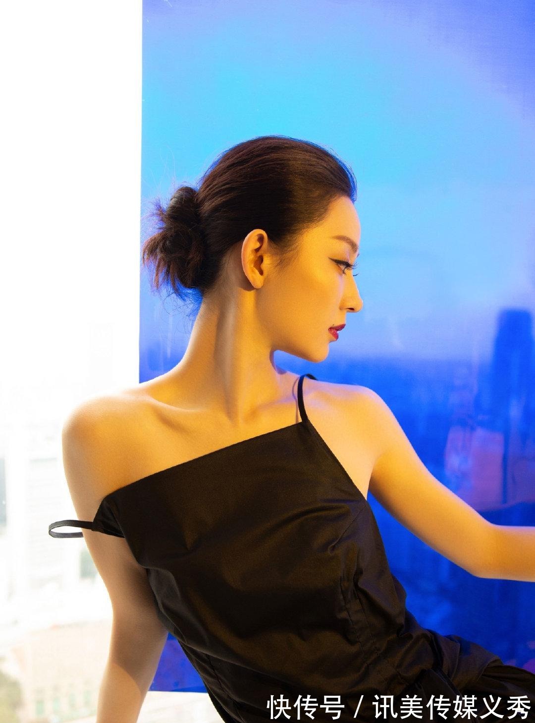 高丸子|秀智最爱的低扎丸子头,温柔又知性,手残党用这4个方法也能扎好