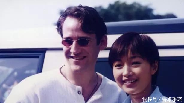 儿童|李绮红近况,原来她这么苦命!如今嫁老外,当一名儿童精神科护士