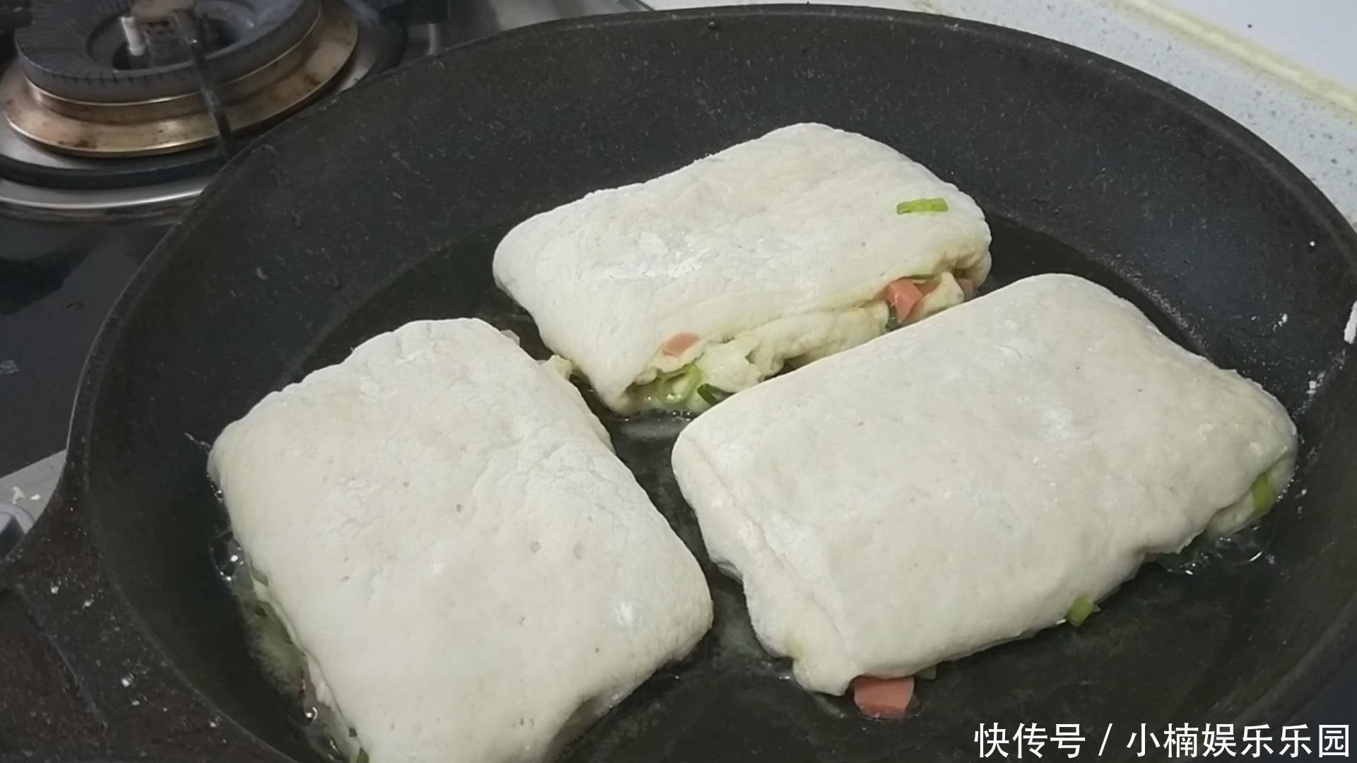 早餐饼又出新做法，比包子馒头都好吃，我家一周吃三次，太香了