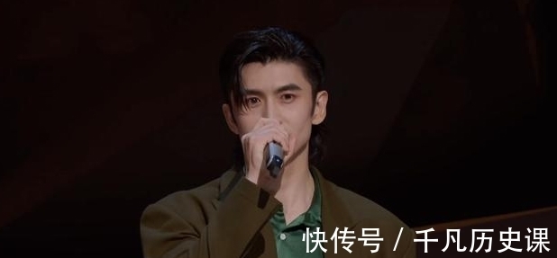 《哥哥》首轮比拼,一枝花阵营获得528票,麒麟阵营需淘汰一人