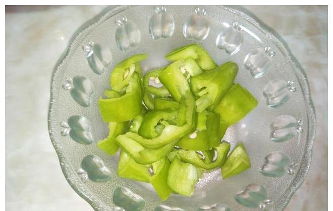 腐竹|泡腐竹时，用冷水还是热水？教你正确做法，以后别乱炒了
