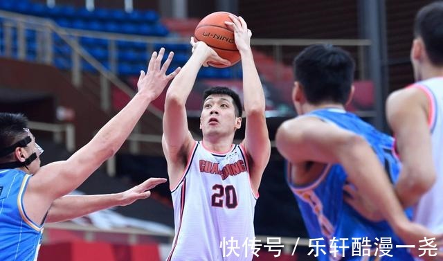 球場(chǎng)|威姆斯+周鵬+任駿飛！CBA最無解的鋒線組合