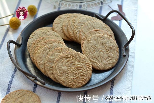 糖粉|教你个百搭饼干配方，粗粮杂粮全麦随意换，13分钟出炉酥香好吃
