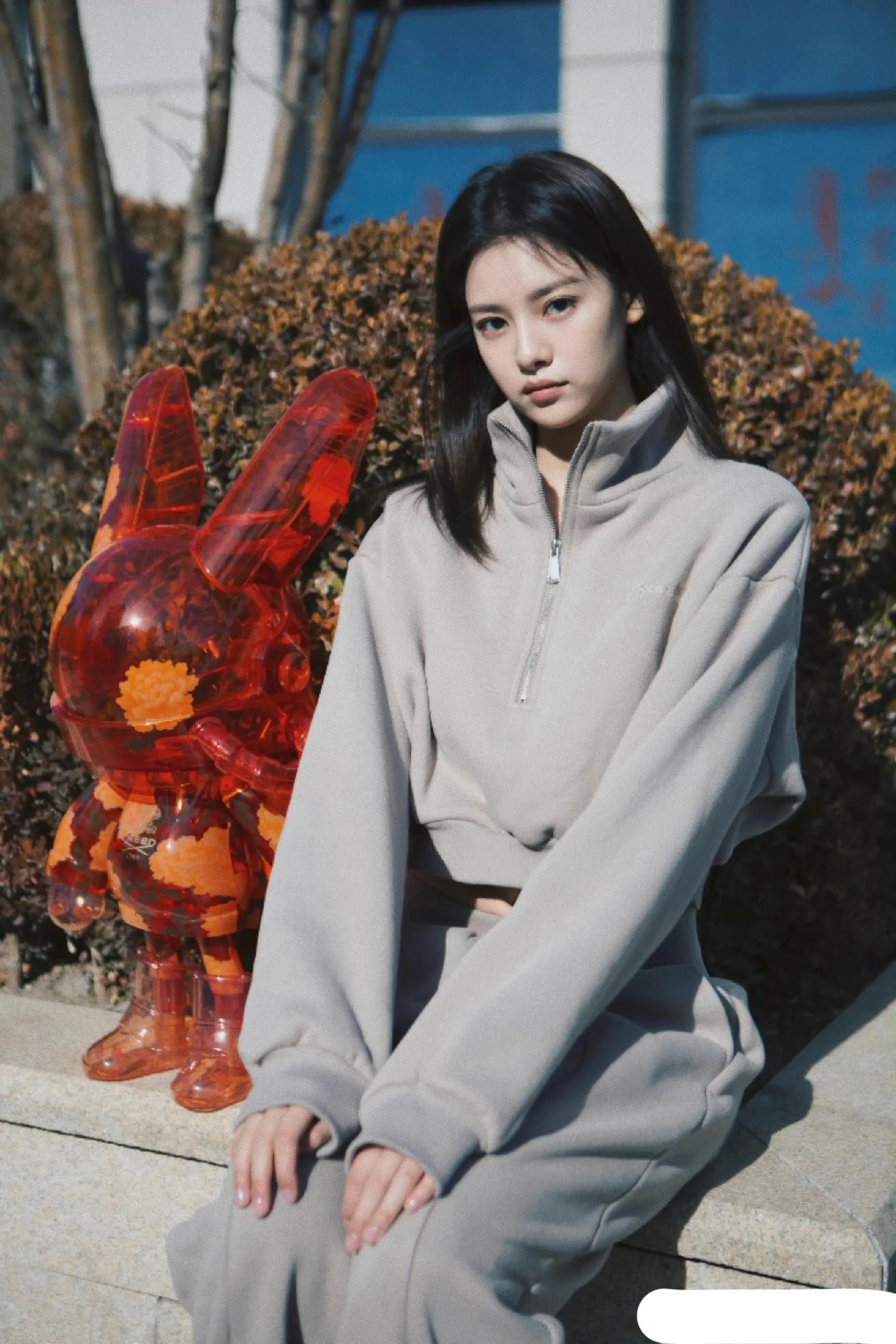 迪丽热巴和黄景瑜被扒出恋爱细节,男方前任女友疑似内涵热巴