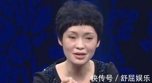 专家@女孩带“玉佩”鉴宝,称自己的朋友送的,专家还是告诉你爸妈吧