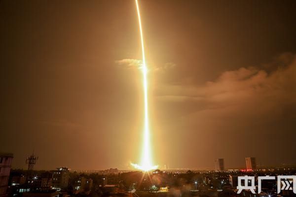 组图 组图：天舟二号货运飞船在海南文昌成功发射