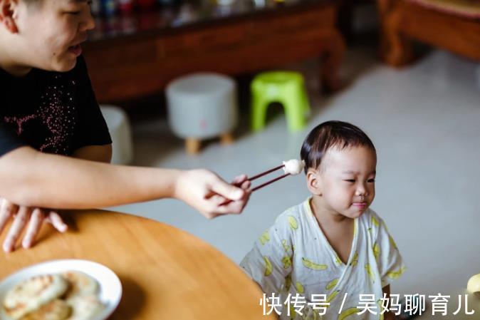 汤泡饭|正确喂养很重要!不少家长在这四方面出错了,尽快改正为好