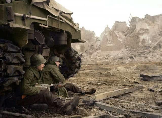 放松|为何军队中只禁酒不禁烟?香烟是放松精神的必备之物