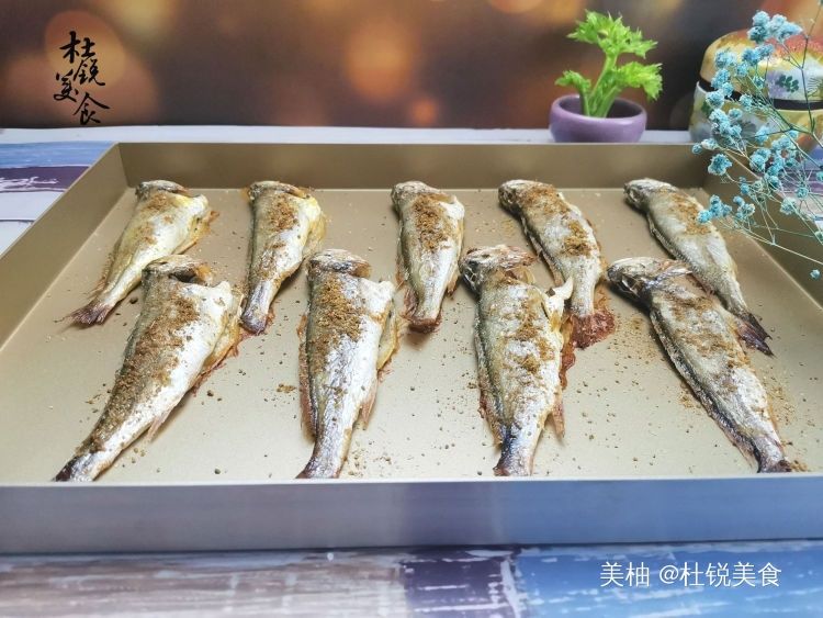 纯野生的便宜小海鱼,却因冷冻被嫌弃,目前人工无法养,肉真香