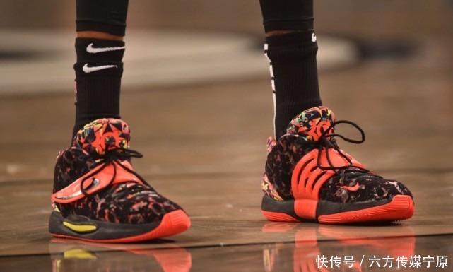 kobe|NBA球员上脚：保罗·乔治依然PG2