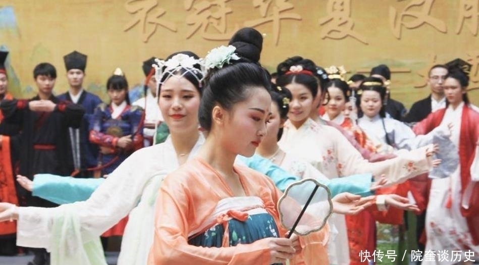 谐音|俗语“喜不送伞,寿不送烟,丧不后补”,啥意思?古人送礼经验