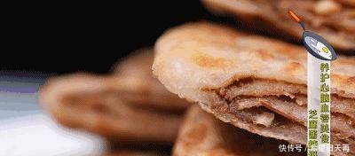太香了!用它和面,饼皮又薄又脆,外酥里嫩,还不容易露馅儿