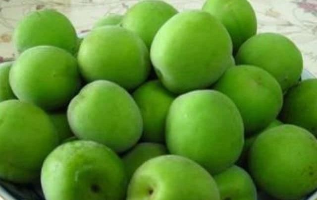 体内湿气|湿气重的人注意,4物早晚换着吃,健脾祛湿,或助你排出体内湿气