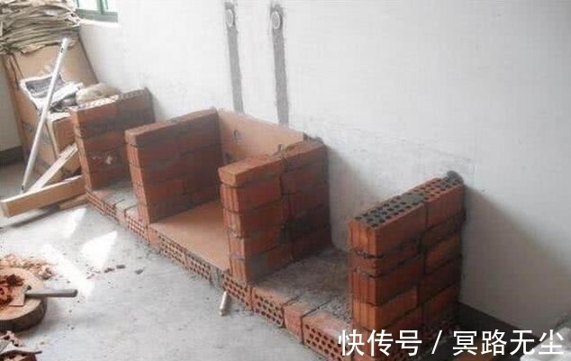 水泥|父亲硬要用水泥砌电视柜,结果大吵一架,完工后大家进门就笑不停