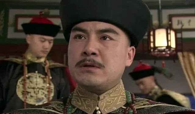 晚年|儿子众多造成晚年九子夺嫡皇室奇观的康熙,为何不立长子为太子