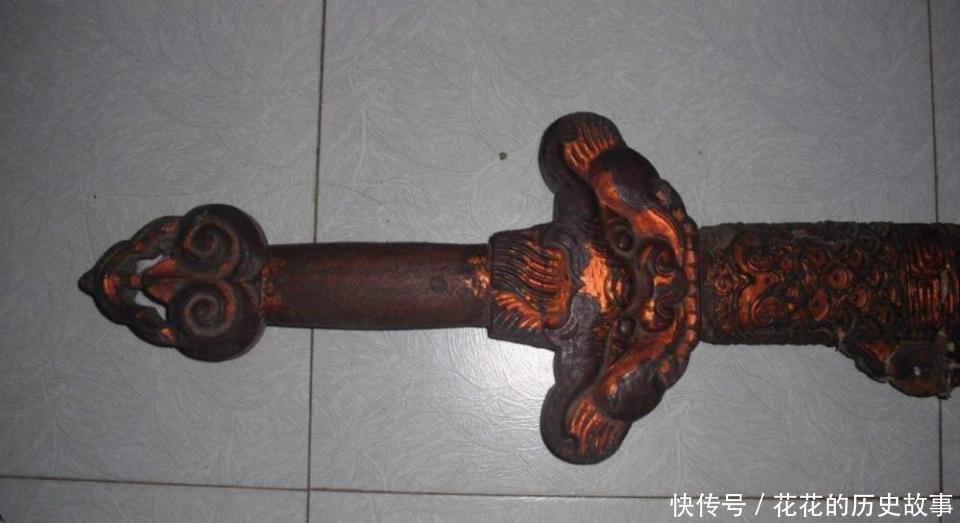 论吴子珍实战能力,师从孙禄堂、吴鉴泉等名家,集4派武学于一身