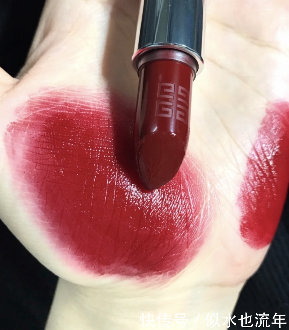 嘴巴|2021流行的口红颜色是哪几只？这些口红颜色让你耳目一新！