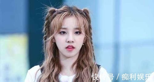 发型 发量多的女生,尽量别留这几种发型,显老还没气质!