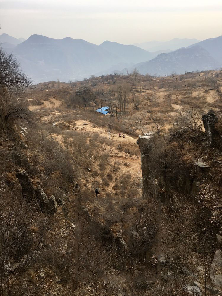 涞水|穿越高山和人群，涞水黄土顶—大北顶—大寨顶徒步旅游