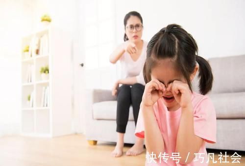 家长|家长再生气,也不能轻易触碰这两条“育儿底线”,孩子受害一生