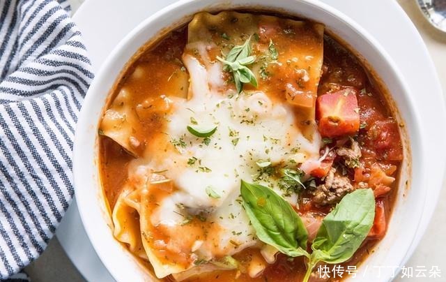 面汤|“美味晚餐此刻开始”千层面汤