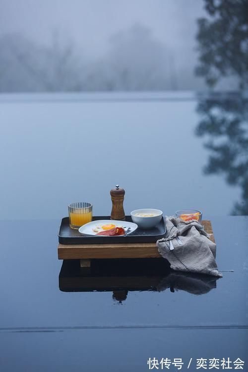 草木|他归隐山林，租了栋800㎡废弃三合院，改造后，却让网友羡慕不已